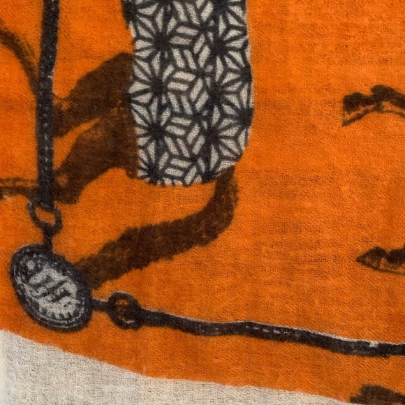 Friendly Hunting 100% Cashmere Scarf Wrap Shawl Orange Horse Guard 4' by 7' - Picture 5 of 8
